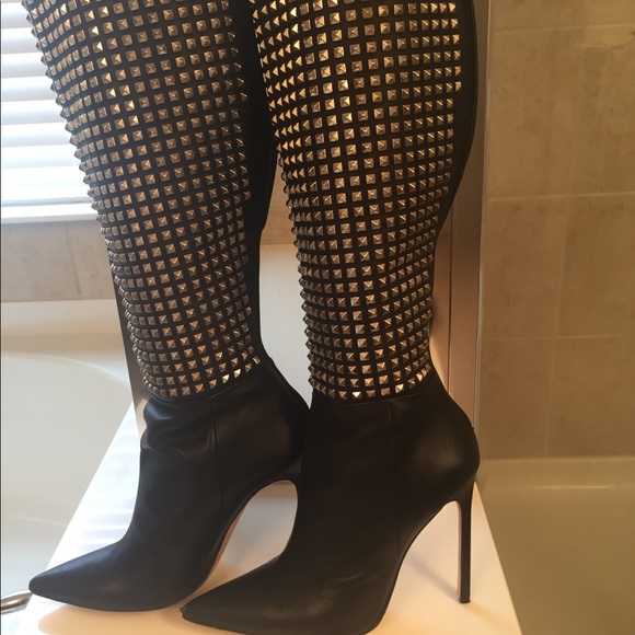 Manolo Blahnik Studded Black Leather Boots - Picture 5 of 7